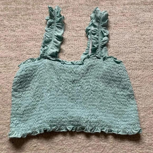 True Craft Crop Top Size S Tank Green Smocked Ruffle Summer Vacation Party Beach - Picture 1 of 6